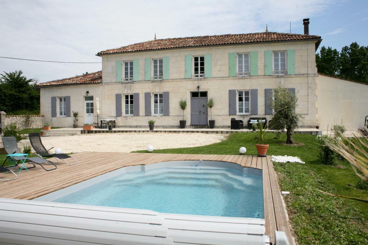 Au Coeur Des Vignes Bed & Breakfast Archiac ภายนอก รูปภาพ