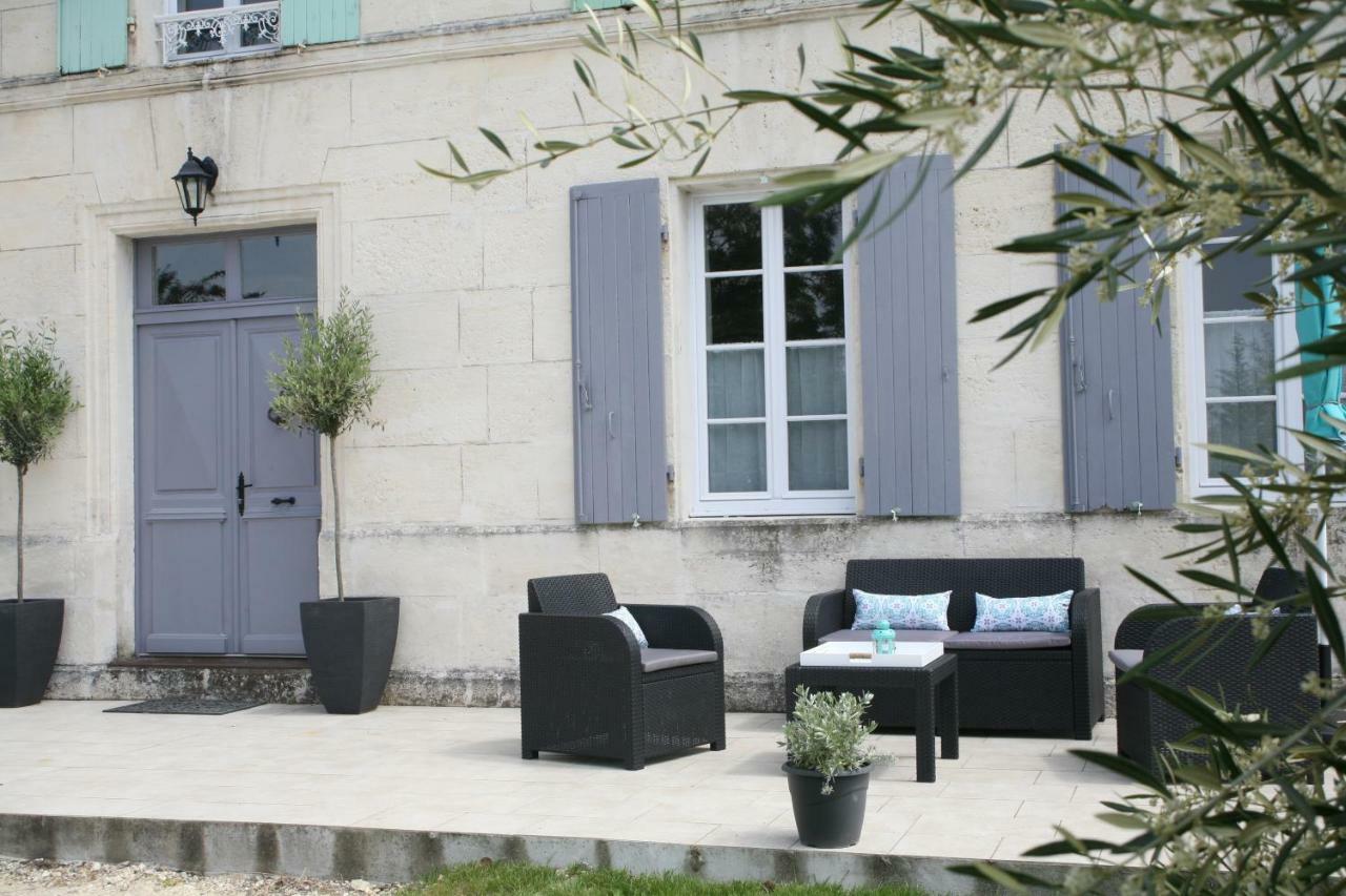 Au Coeur Des Vignes Bed & Breakfast Archiac ภายนอก รูปภาพ